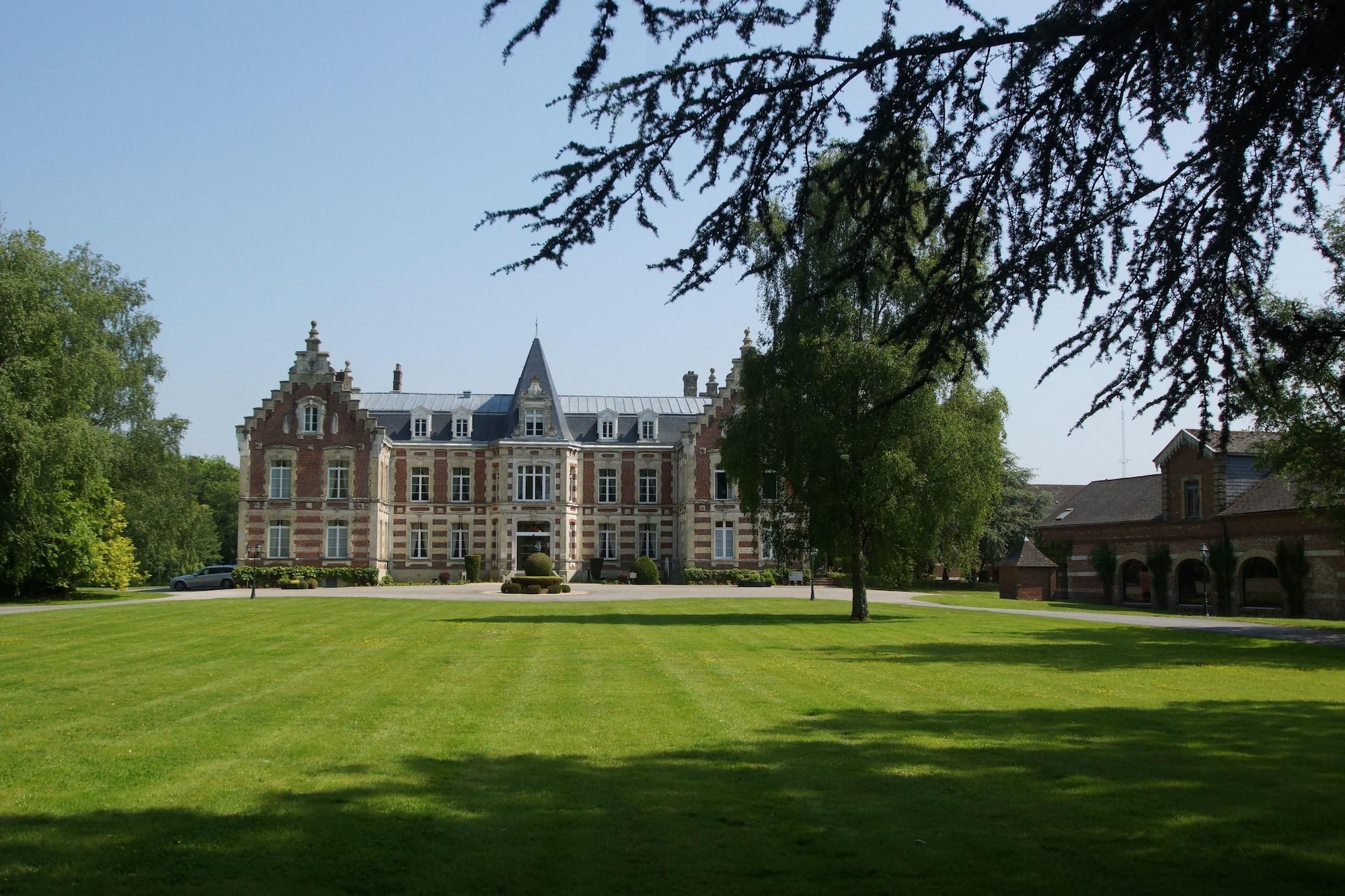 Hotel Chateau Tilques エクステリア 写真