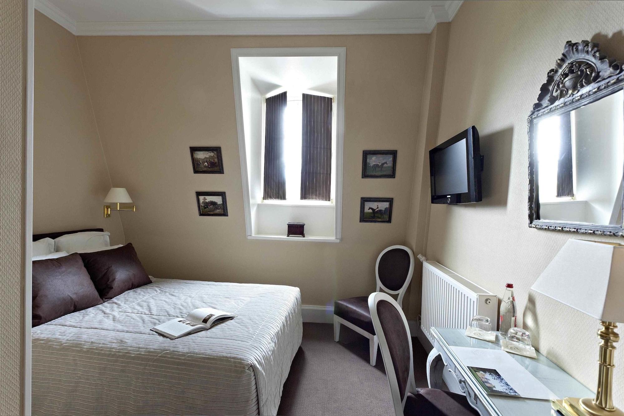 Hotel Chateau Tilques エクステリア 写真