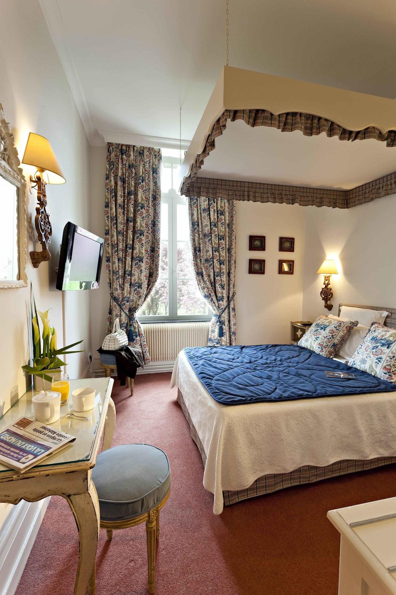 Hotel Chateau Tilques エクステリア 写真