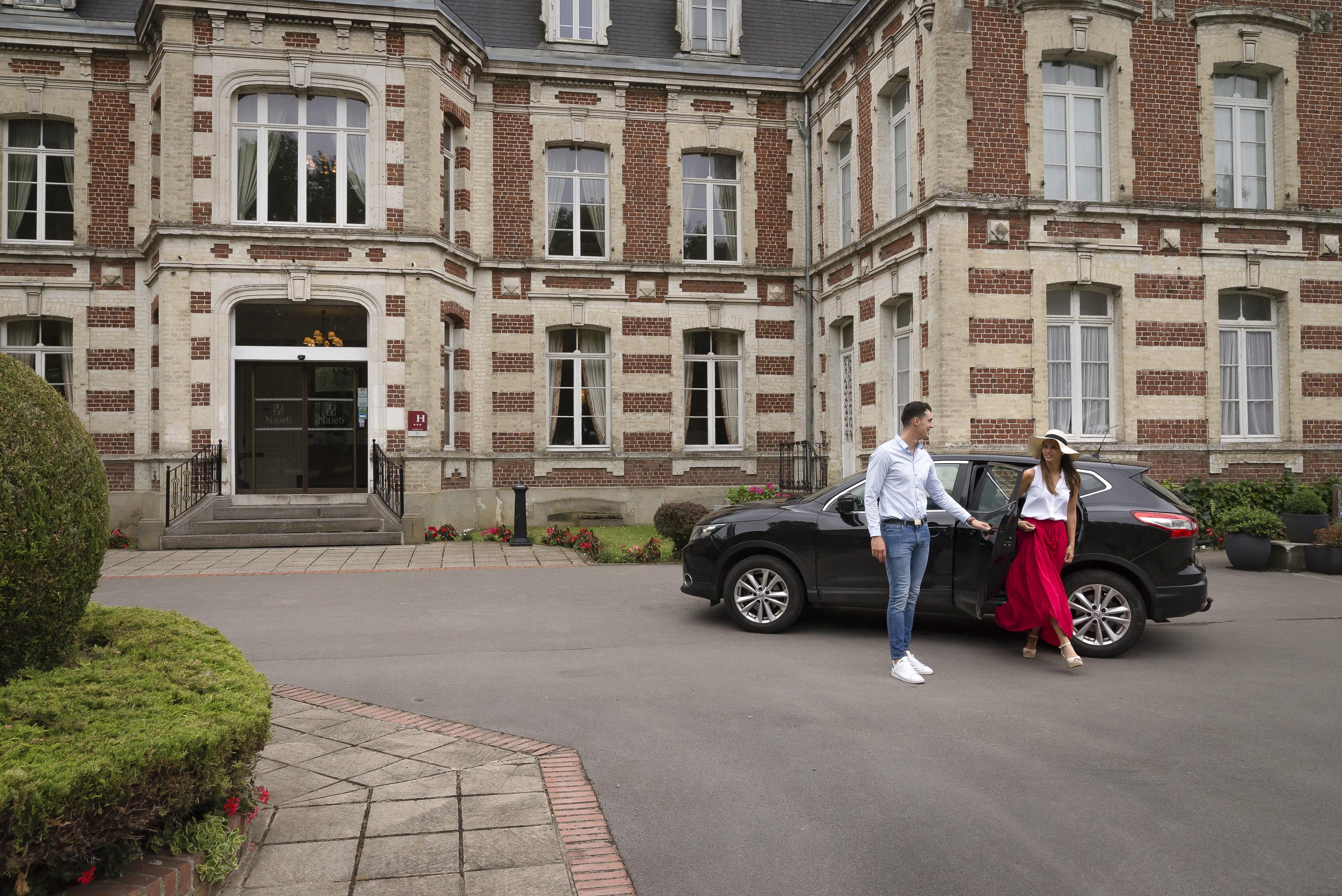 Hotel Chateau Tilques エクステリア 写真