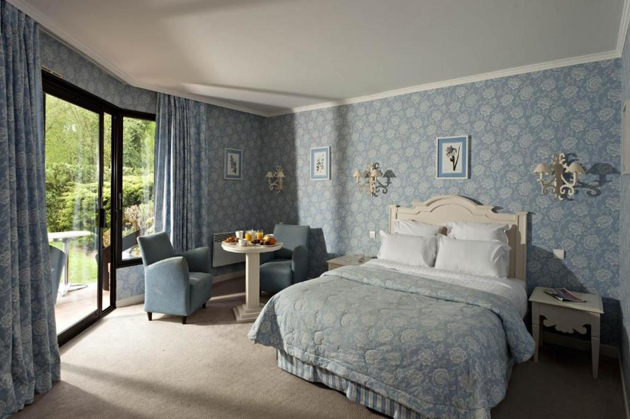 Hotel Chateau Tilques エクステリア 写真