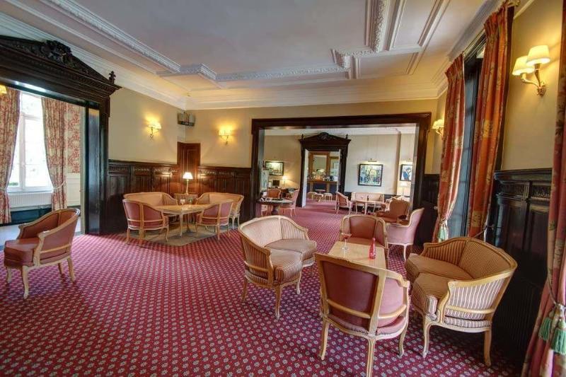 Hotel Chateau Tilques エクステリア 写真